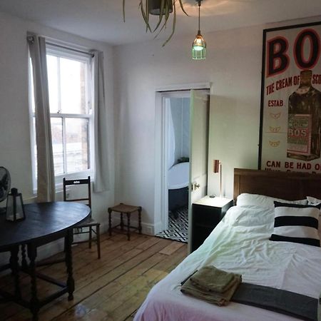 New! Castle View Studio Apartment Scarborough Bagian luar foto